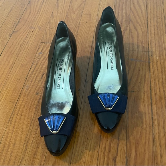 Roberto Capucci Italian Leather Shoes. - Picture 2 of 11